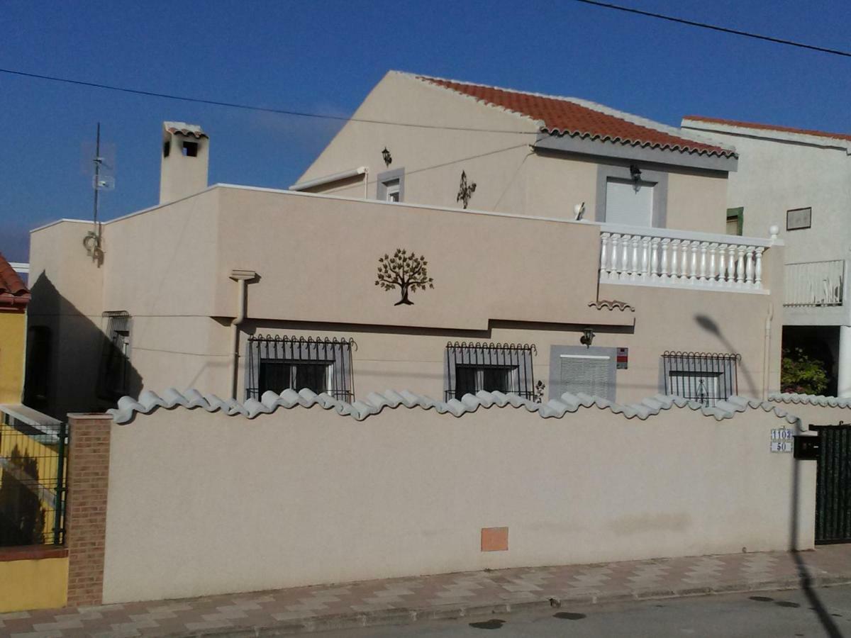 La Marina Bed & Breakfast エクステリア 写真